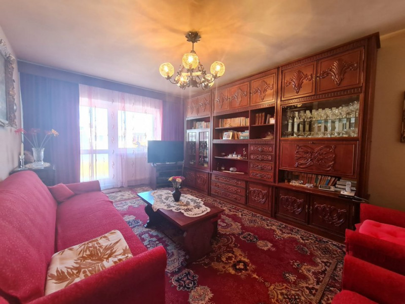 Apartament 3 camere, mobilat utilat - Zona Dioda