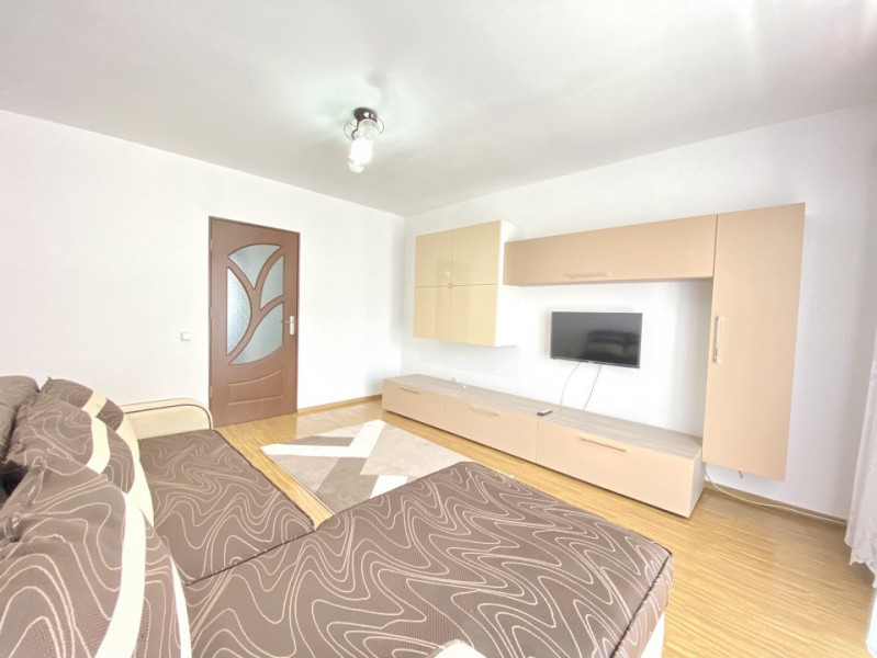 Apartament 3 camere de inchiriat, Shopping City - Doamna Stanca