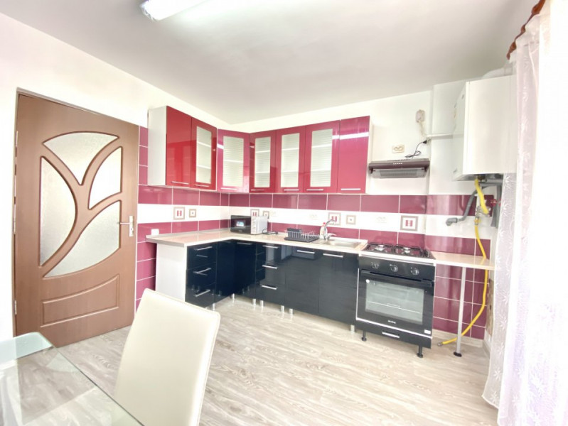 Apartament 3 camere de inchiriat, Shopping City - Doamna Stanca