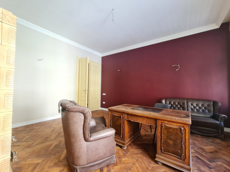 Apartament 4 camere ultracentral pentru inchiriat