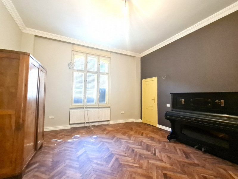 Apartament 4 camere ultracentral pentru inchiriat