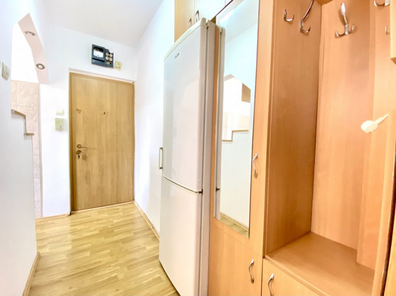 Apartament 2 camere zona Hipodrom II , etaj 2 pentru inchriat