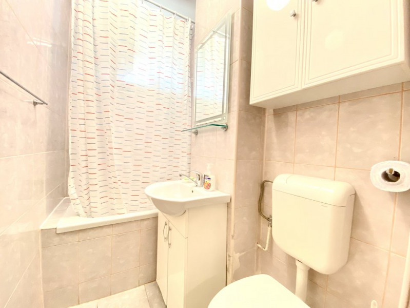 Apartament 2 camere zona Hipodrom II , etaj 2 pentru inchriat