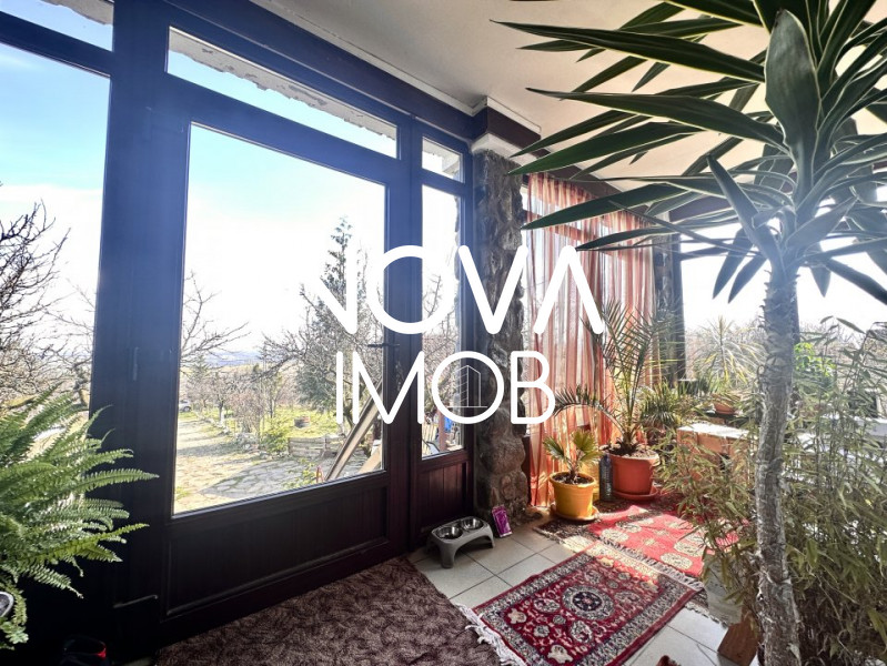 Casa individuala, 946 mp teren, potential turistic, Daia Noua