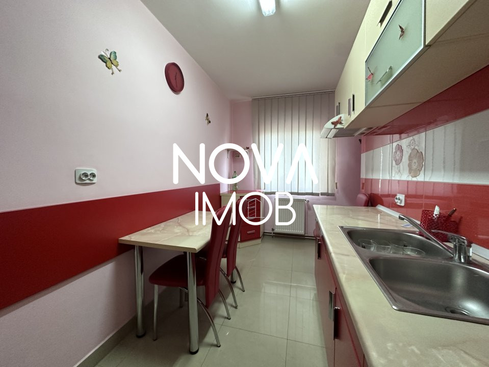 Apartament 3 camere cu priveliste deosebita, Str. Semaforului
