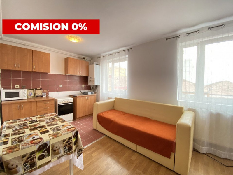 Apartament tip mansarda - Semaforului