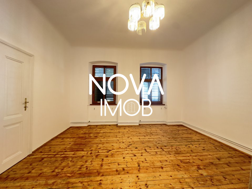 Spatiu pretabil birouri, Str. Crisanei 