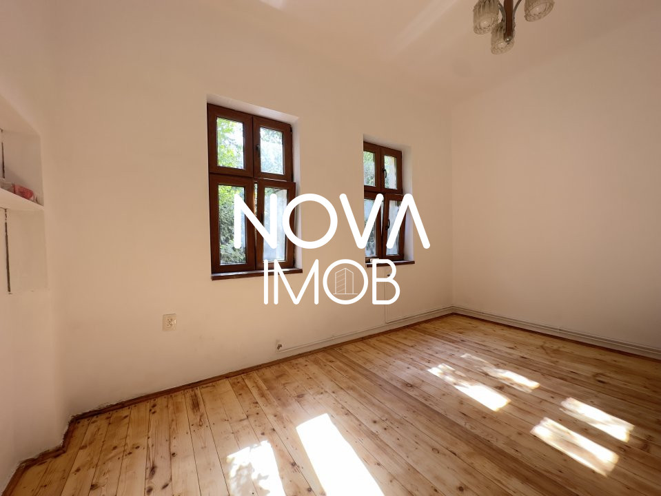 Spatiu pretabil birouri, Str. Crisanei 