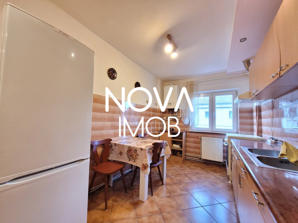 Apartament 3 camere, decomandat zona Hipodrom IV