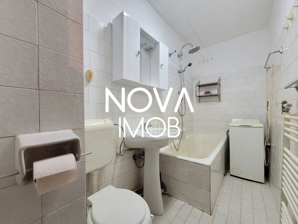 Apartament 3 camere, decomandat zona Hipodrom IV