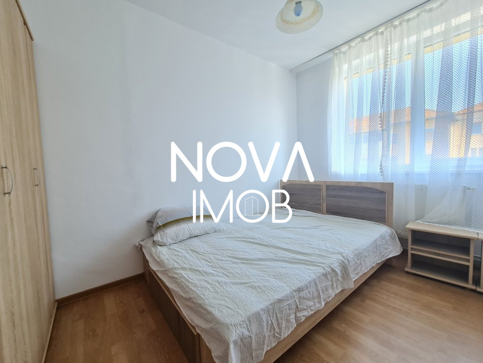 Apartament 3 camere, Str. Miraslau, etajul 3/4